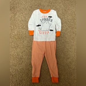 NWOT Halloween Pjs- 18 months Carter’s Brand